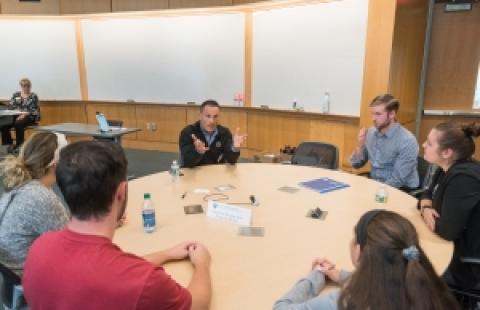 Honors students consult with small businesses
